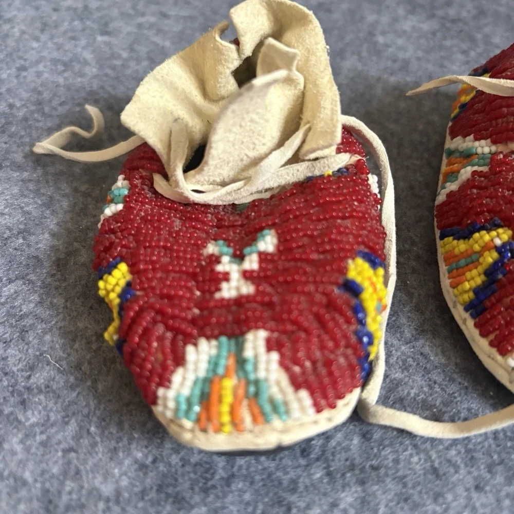 Vintage Cheyenne Moccasins Native American Infant‎ Child Size Fully Beaded Red